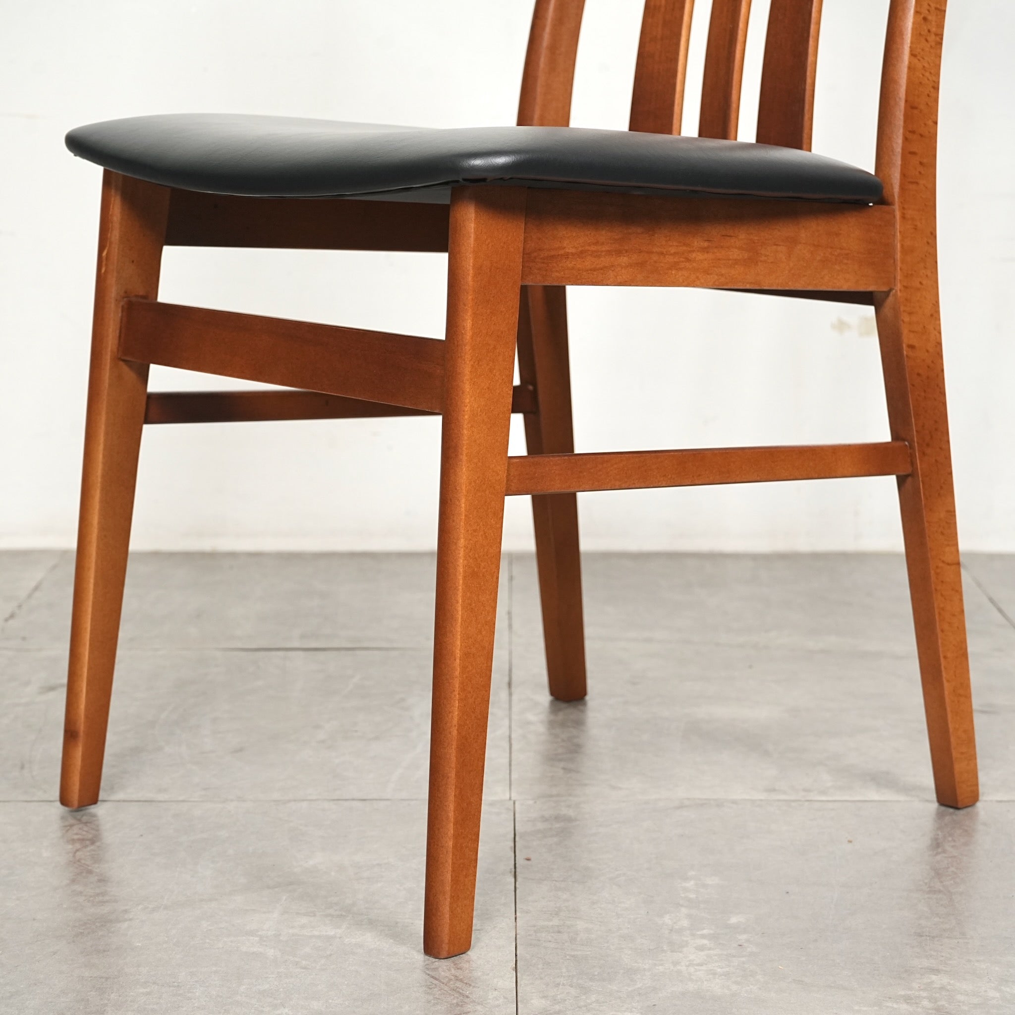 Farstrup】ヴィンテージ ダイニングチェア【張替済】 – TIME HYPE