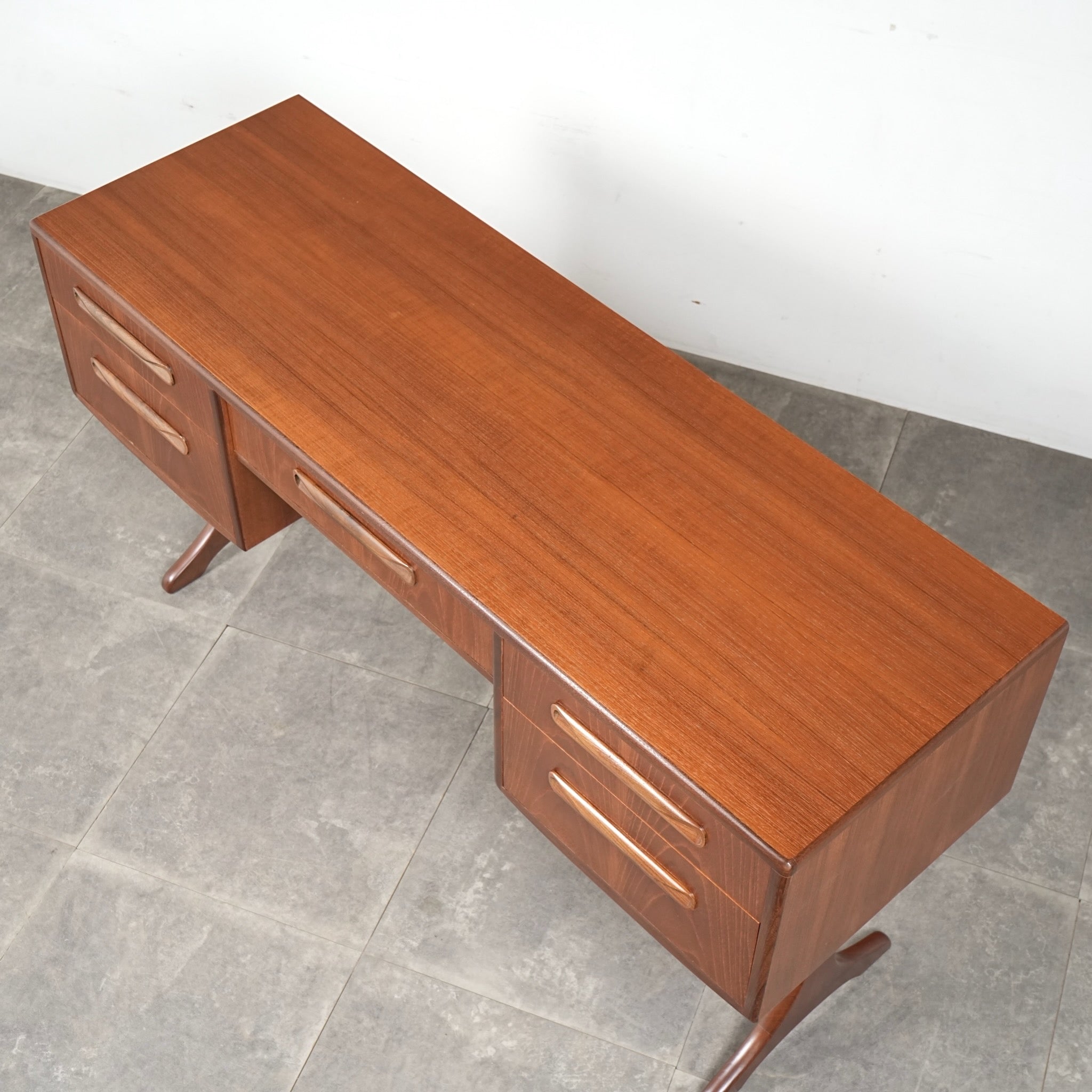 G-PLAN】Fresco ヴィンテージ ドレッサー – TIME HYPE