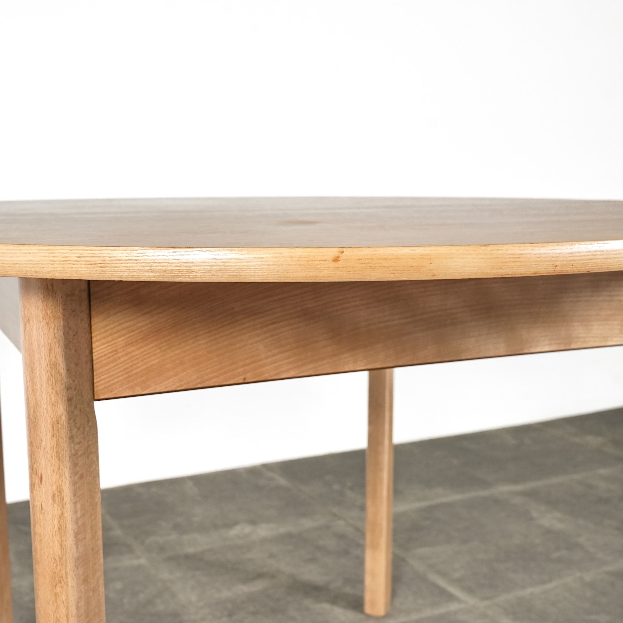 イギリスヴィンテージラウンドテーブル – TIME HYPE