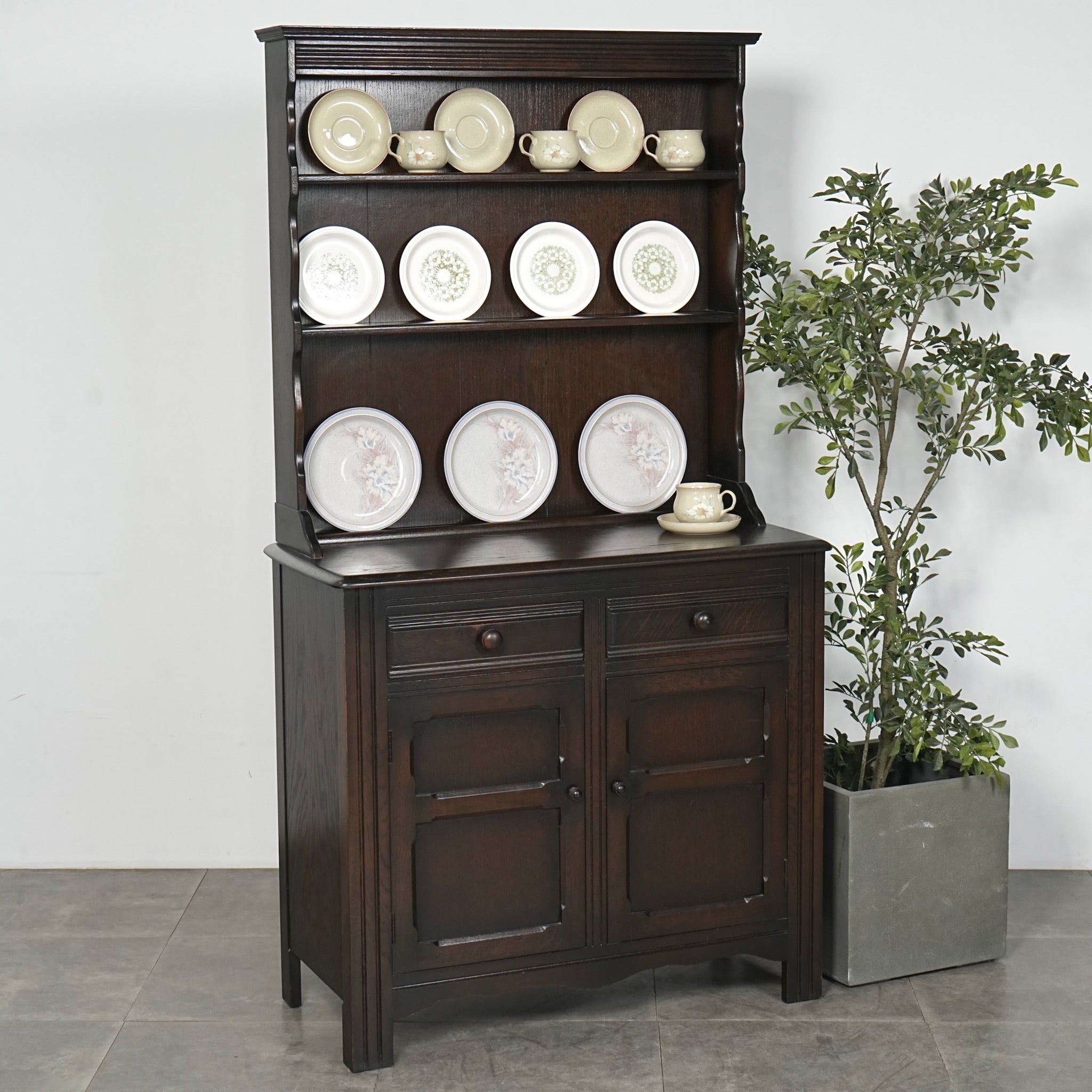 英国クラシック ウェルシュドレッサー(キャビネット) – TIME HYPE