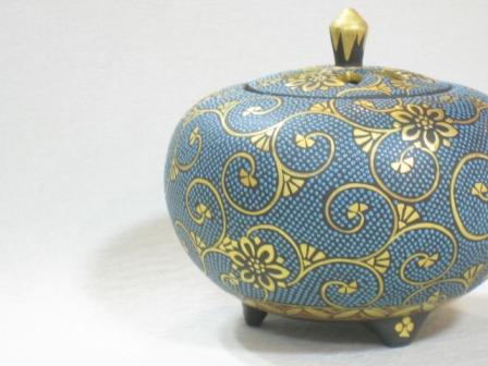 九谷焼 二代西田柏翠作 本金青粒鉄仙 4号香炉 - 土岐陶器本店