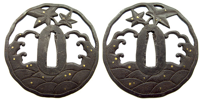 日本刀の鐔・波に紅葉｜日本刀・刀剣 販売専門店・東京【十拳】