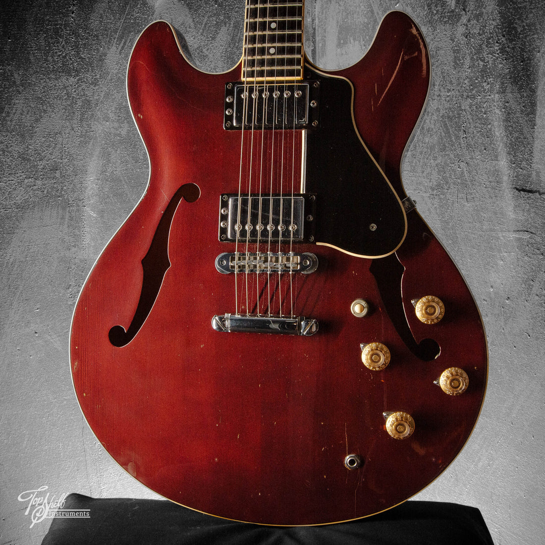 Yamaha SA1200S Super Axe Burgundy 1981 – Topshelf Instruments