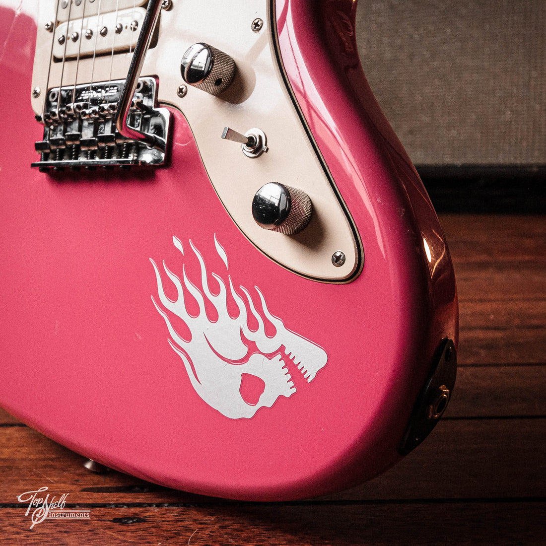 Fernandes JG-45 Hot Pink 1999 – Topshelf Instruments