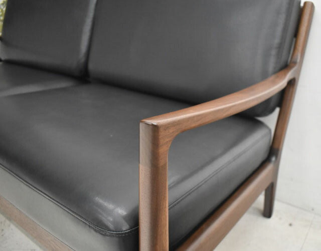 起立木工 2シーターアームソファ ノルディ W1650 2021111707【中古