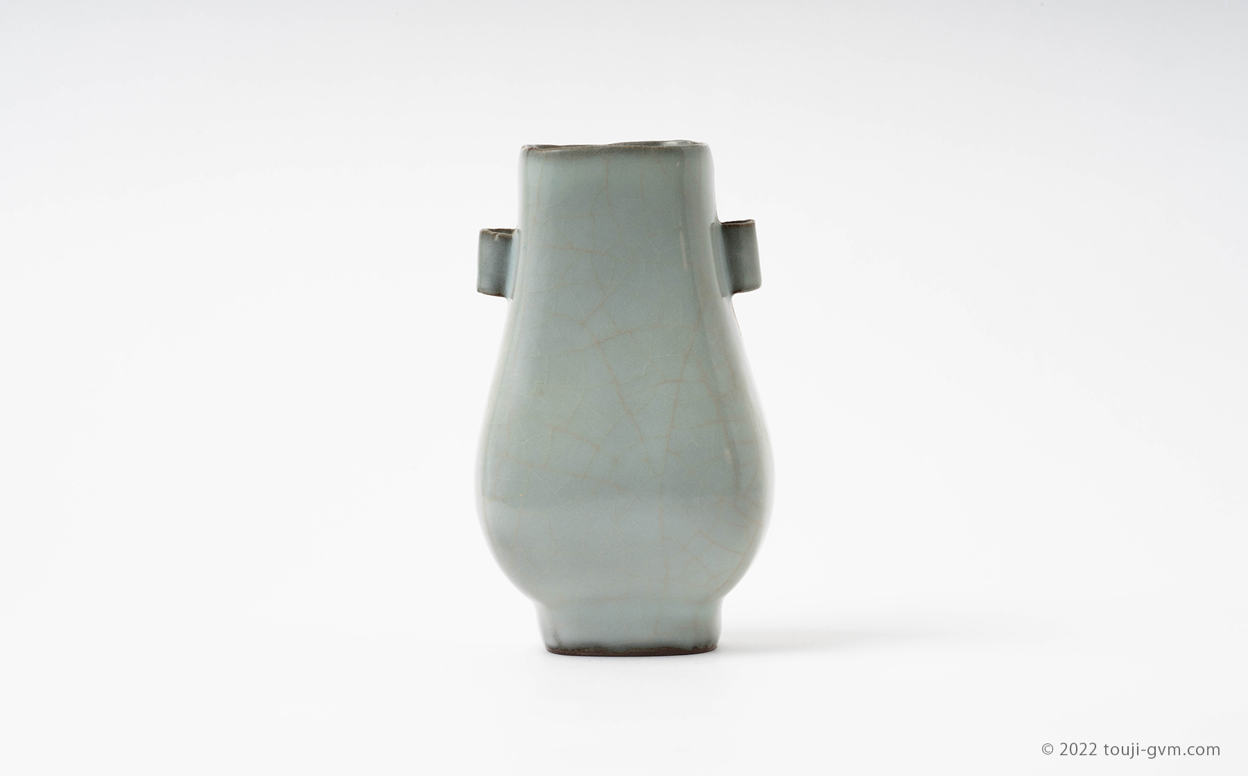 南宋官窯（なんそうかんよう）とは｜宮廷御用達の窯の陶磁器の特徴と