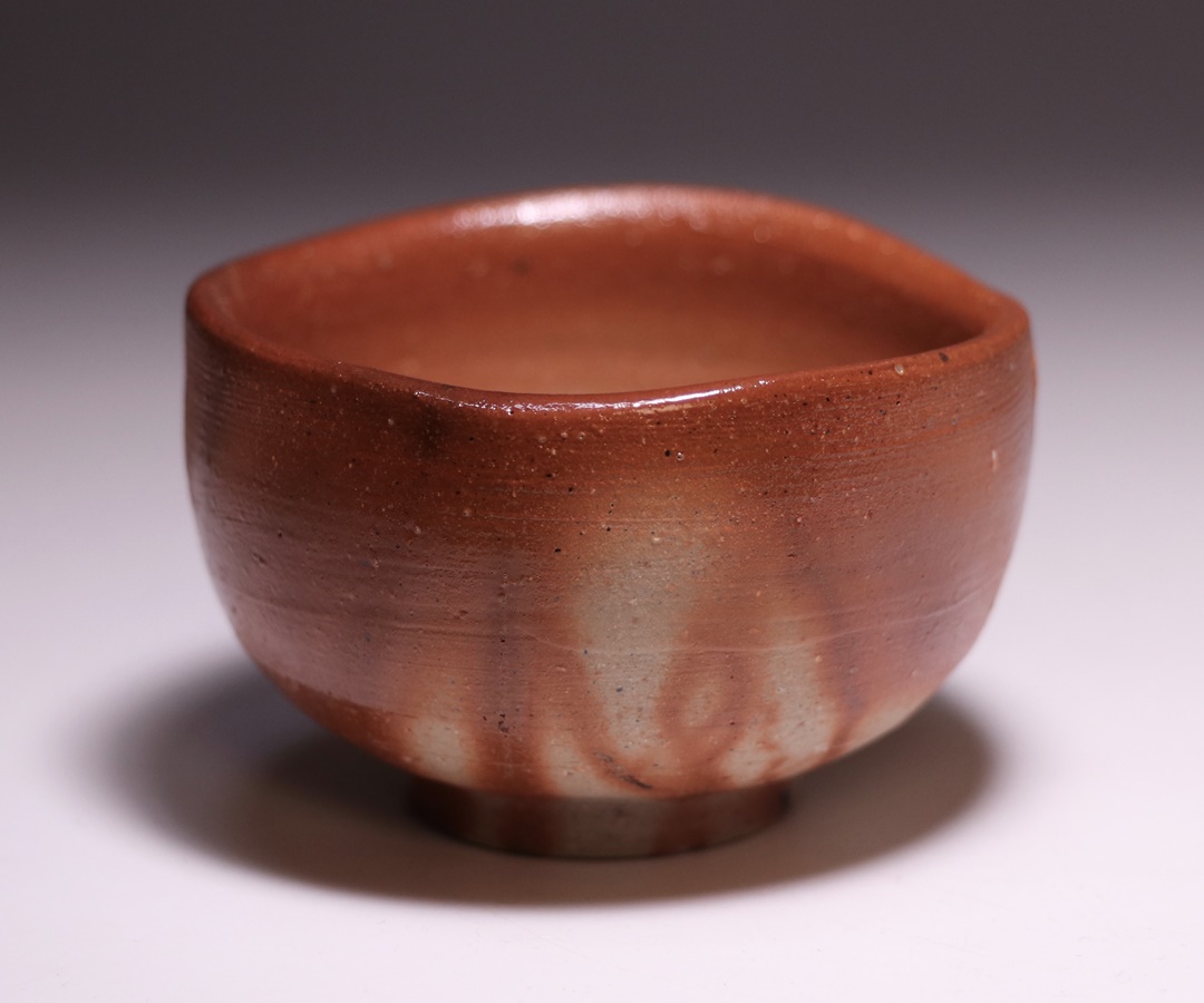 伊勢崎 満 作 「備前酒呑」 ～備前焼専門卸小売店 川口陶楽苑～