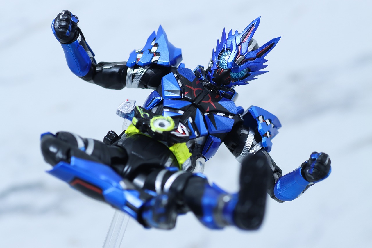 S.H.フィギュアーツ 仮面ライダーバルカン ローンウルフ レビュー
