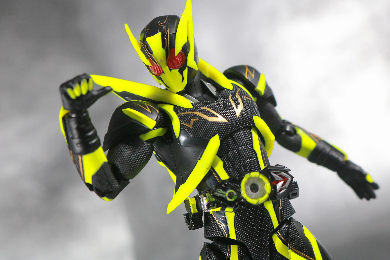 S.H.フィギュアーツ 仮面ライダーバルカン アサルトウルフ レビュー