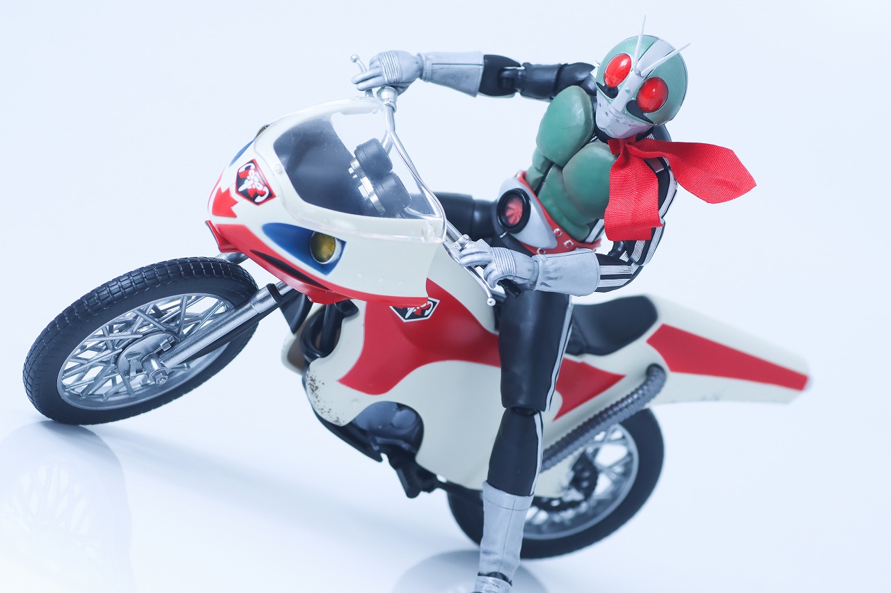 S.H.フィギュアーツ 新サイクロン号 栄光の昭和ライダーエディション