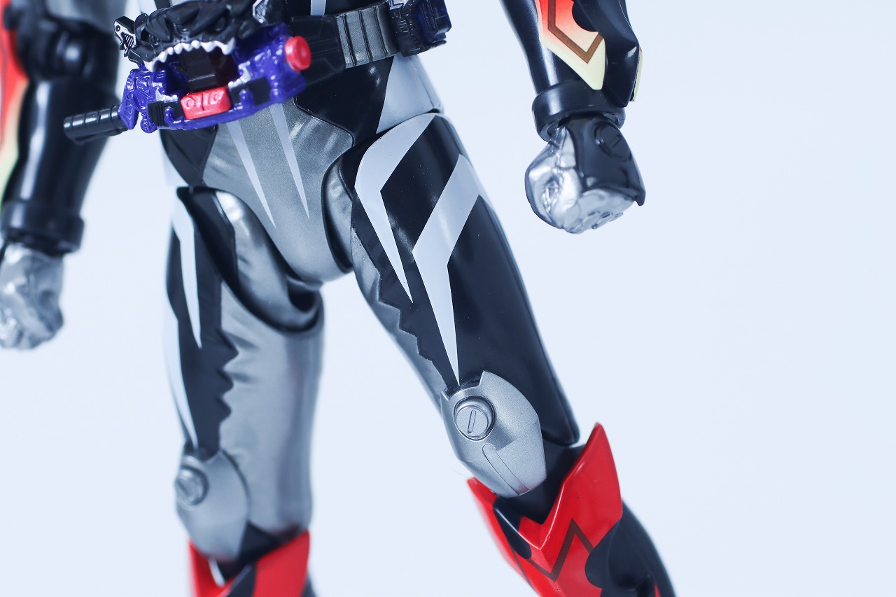 S.H.フィギュアーツ 仮面ライダービターガヴ スパーキングミフォーム