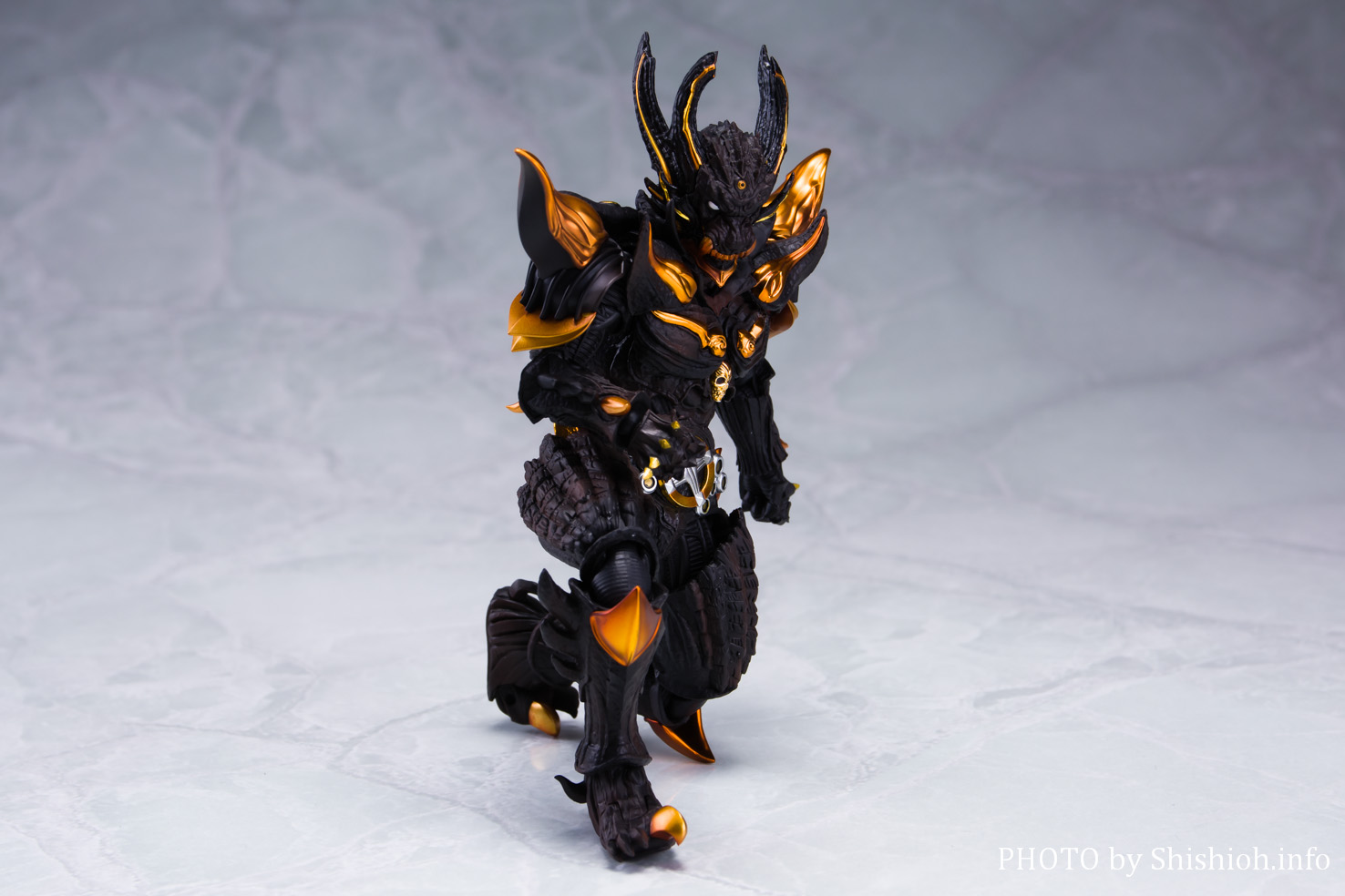 レビュー】 S.H.Figuarts（真骨彫製法） 暗黒騎士キバ