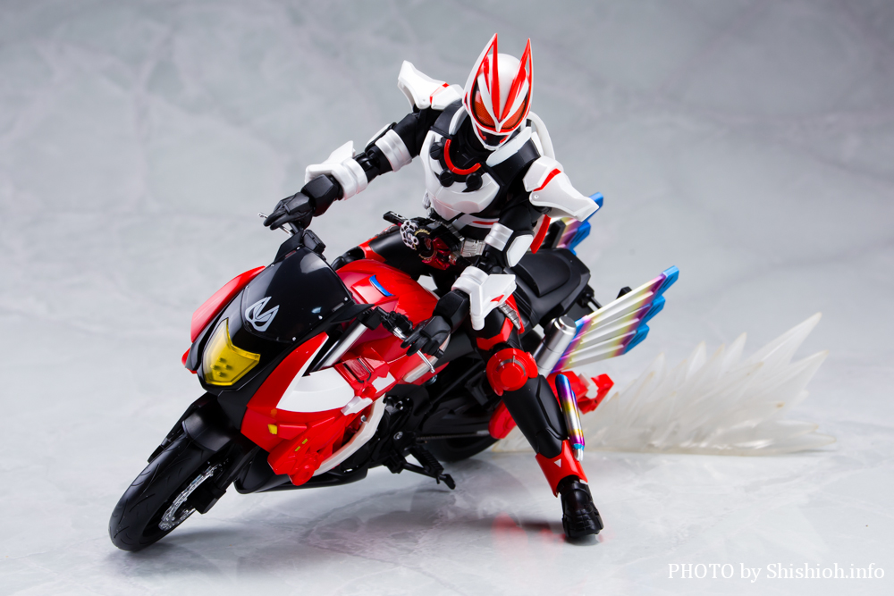 徹底レビュー】S.H.Figuarts ブーストライカー