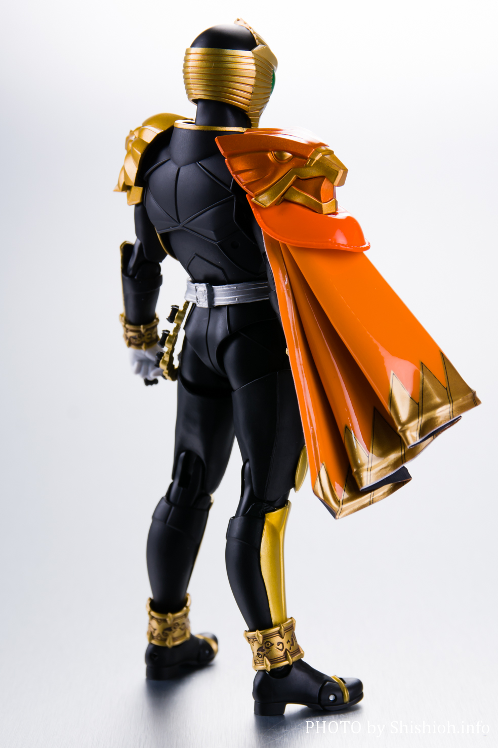 レビュー】 S.H.Figuarts（真骨彫製法） 仮面ライダービースト マント