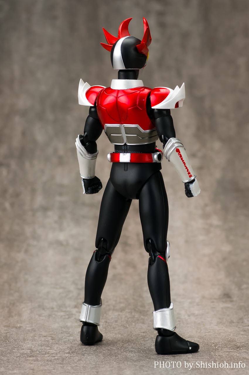 レビュー】S.H.Figuarts 仮面ライダーアギト シャイニングフォーム