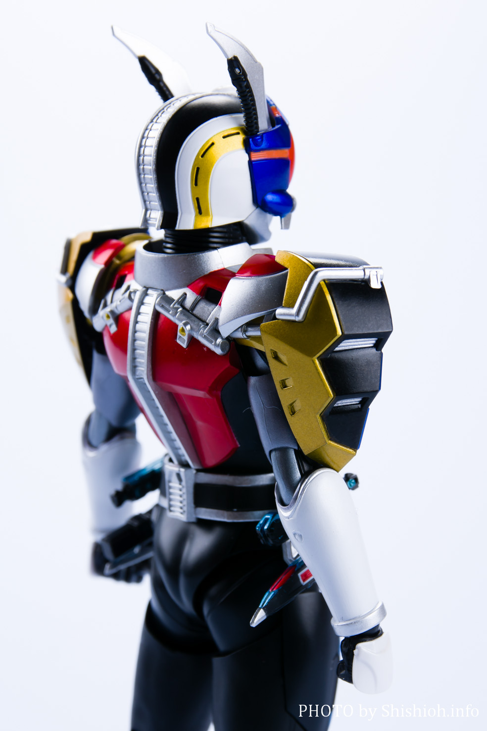 レビュー】S.H.Figuarts（真骨彫製法） 仮面ライダー電王 ロッドフォーム