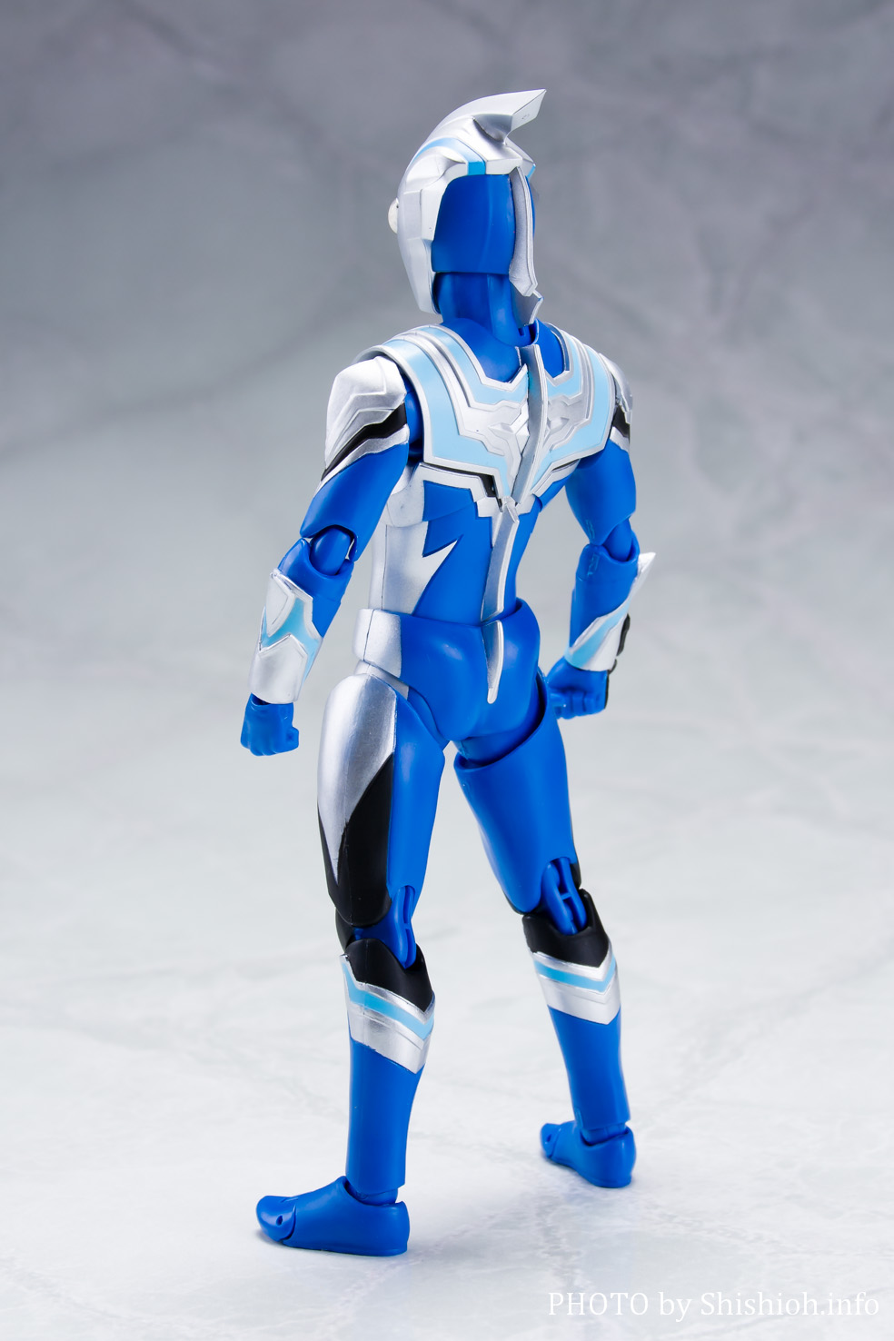 レビュー】 S.H.Figuarts ウルトラマンフーマ