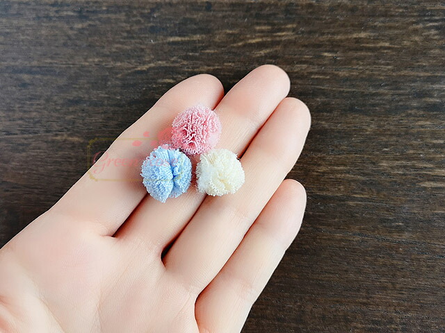 楽天市場】ふわふわ可愛いポンポンモチーフ(小) カラーミックス