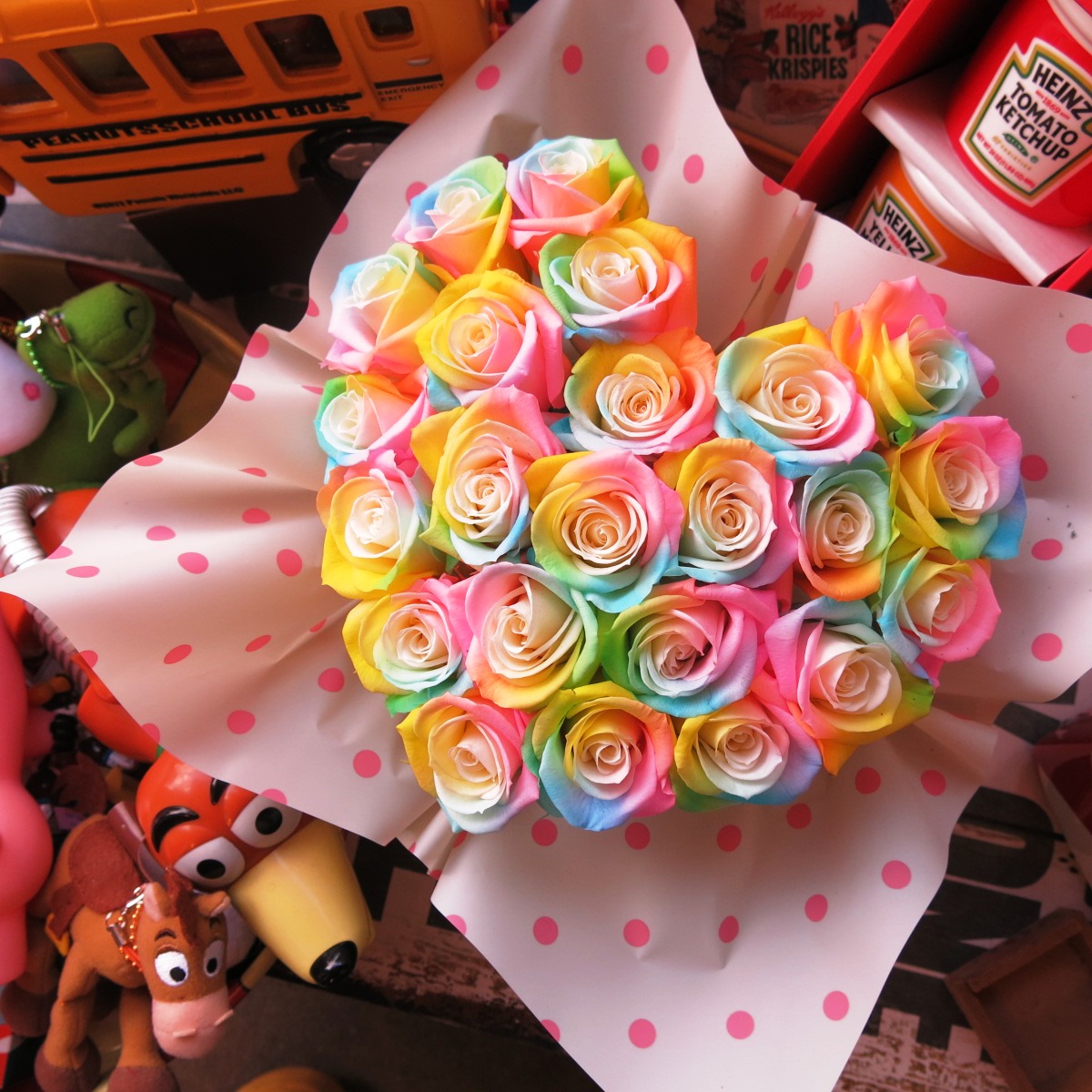 楽天市場】レインボーローズ プリザーブドフラワー カラフル