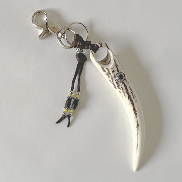 楽天市場】送料無料 えぞしかの角 キーホルダー オニキス 大サイズ