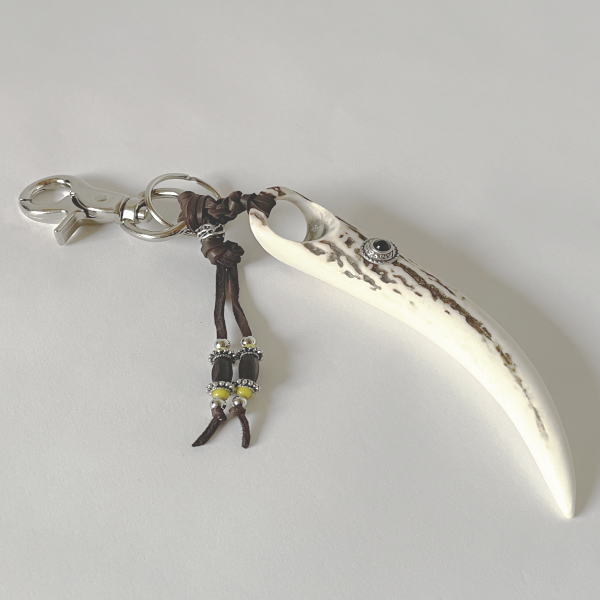 楽天市場】送料無料 えぞしかの角 キーホルダー オニキス 大サイズ