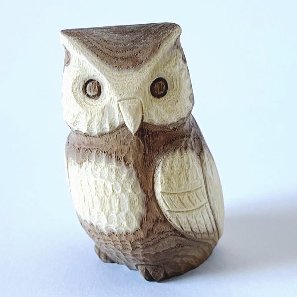 楽天市場】木彫り ふくろう 置物 槐（えんじゅ）の木製 北海道 阿寒湖
