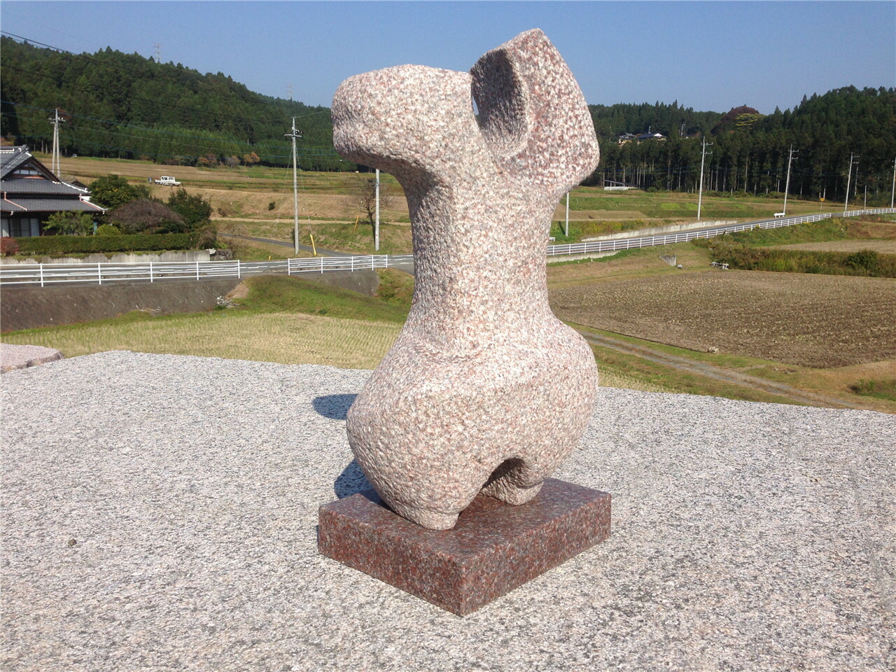 楽天市場】作品名「月に吠える」大場正人制作の御影石の抽象彫刻高さ約