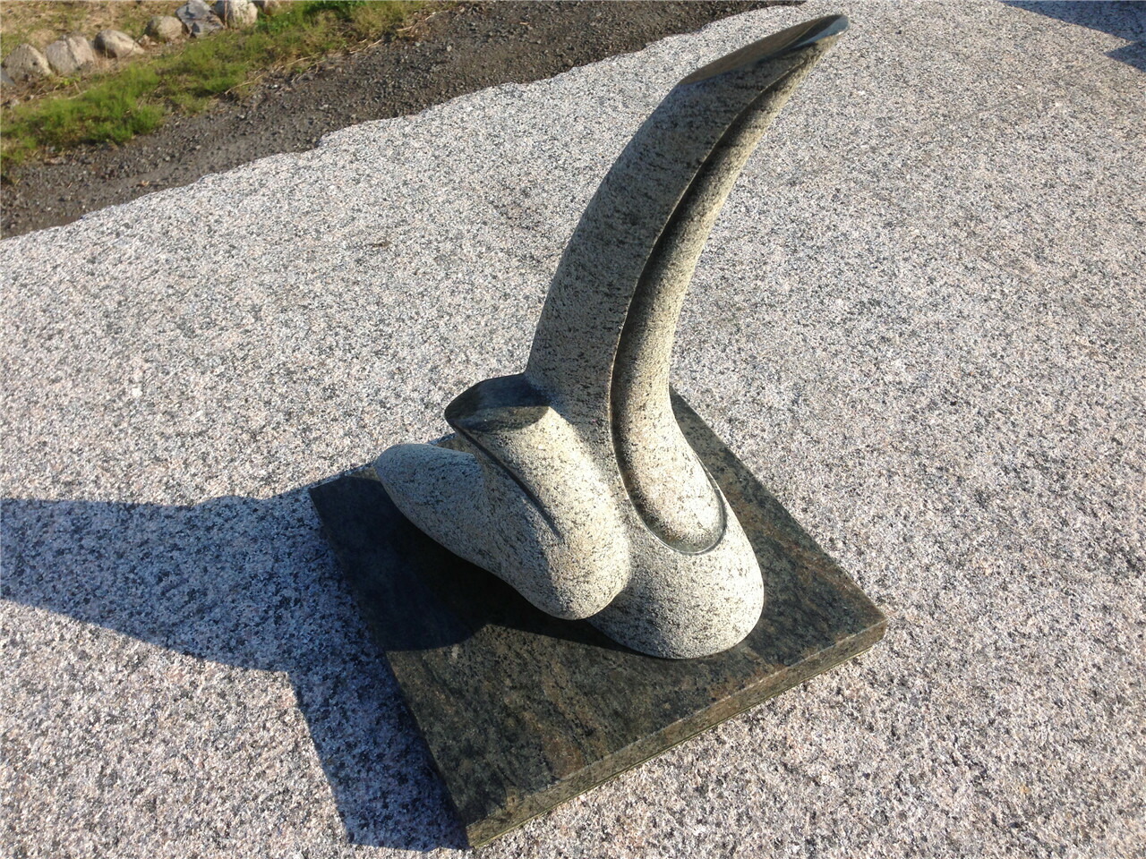 楽天市場】作品名「添う」大場正人制作の御影石の抽象彫刻高さ約53