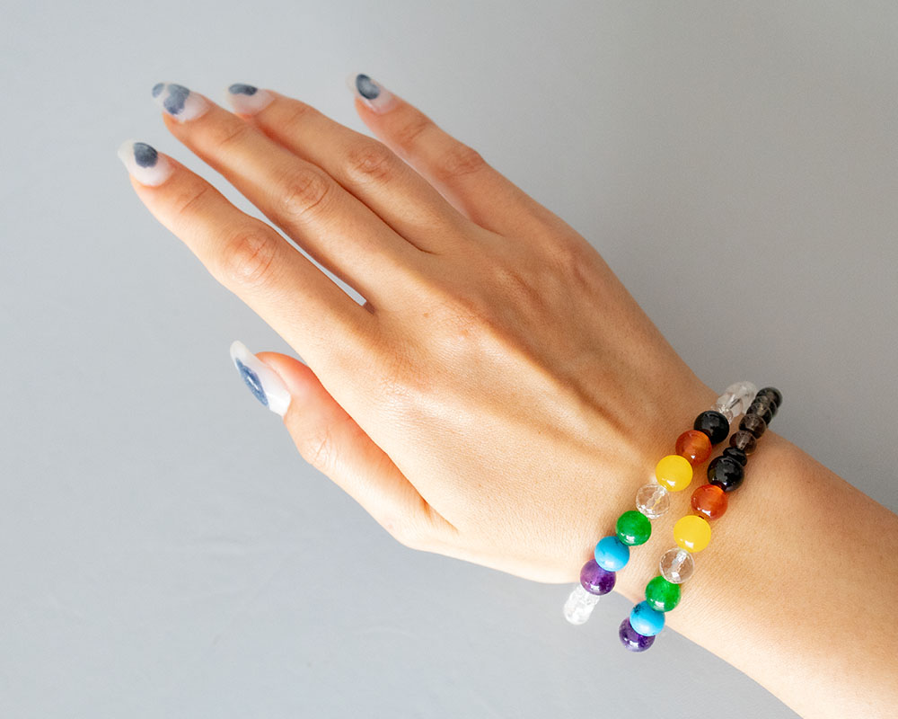 楽天市場】天然石 セブン チャクラ ブレスレット 【七色お守り