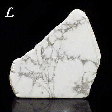 楽天市場】ホワイトハウライト(マグネサイト) 原石 一面磨き 鉱物