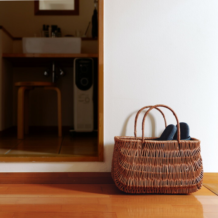 楽天市場】ラトビア PINUMU PASAULE 手編み 柳のかごバッグ L 木製