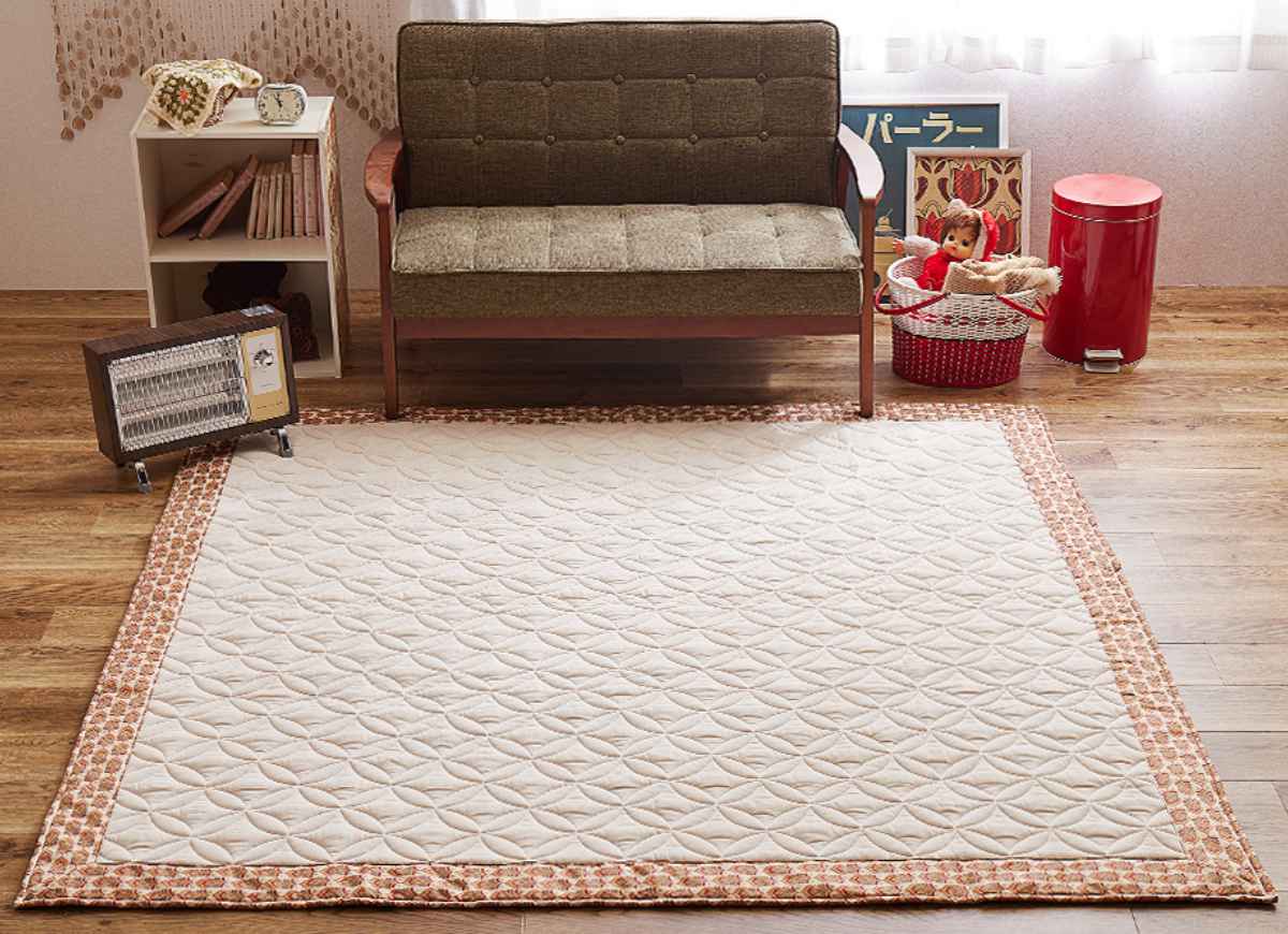 楽天市場】ラグ 昭和レトロデザイン キルトラグ アトレ 185×185cm