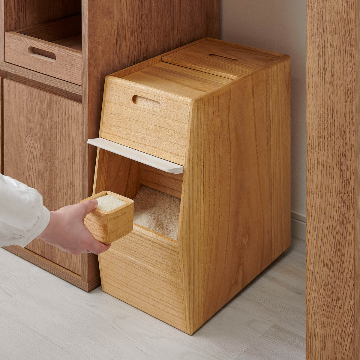 楽天市場】米びつ 20kg KIRISAI 桐のこめ櫃 （ 桐 天然木 日本製 調湿