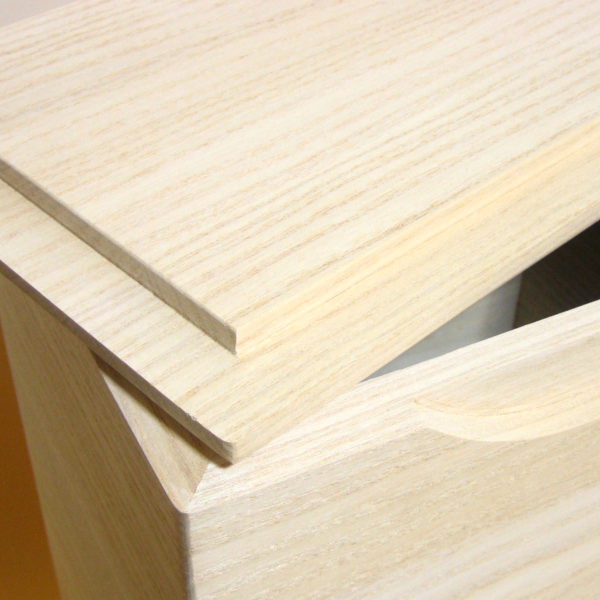 楽天市場】米びつ 20kg 桐の米びつ 無地 キャスター付き 一合升