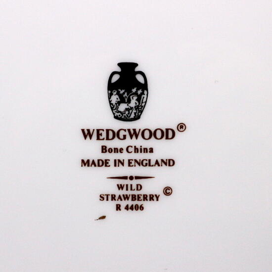 楽天市場】ウェッジウッド Wedgwood 英国製 壺印 ワイルドストロベリー