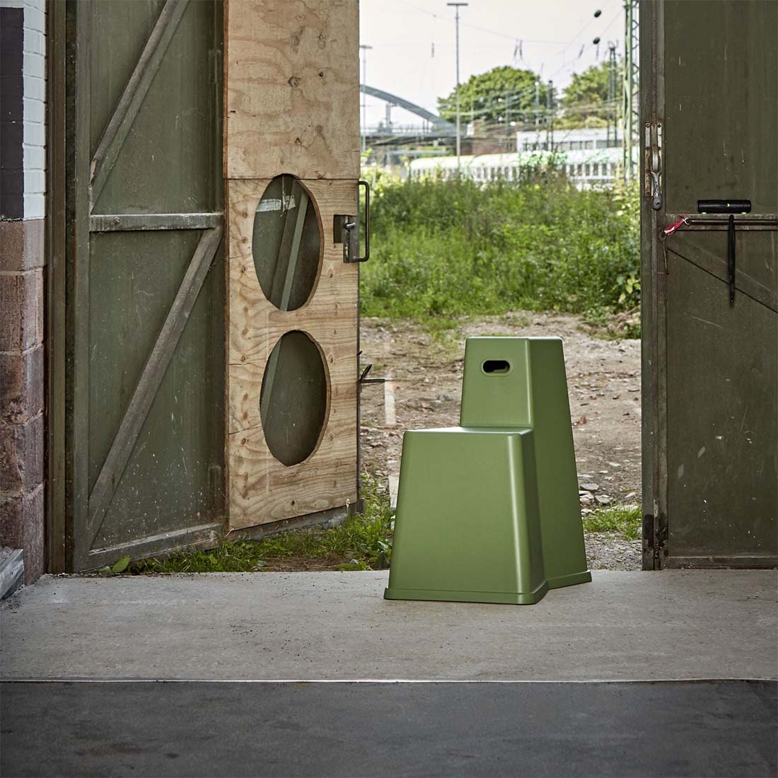 楽天市場】vitra ヴィトラ stooltool スツールツール Konstantin Grcic