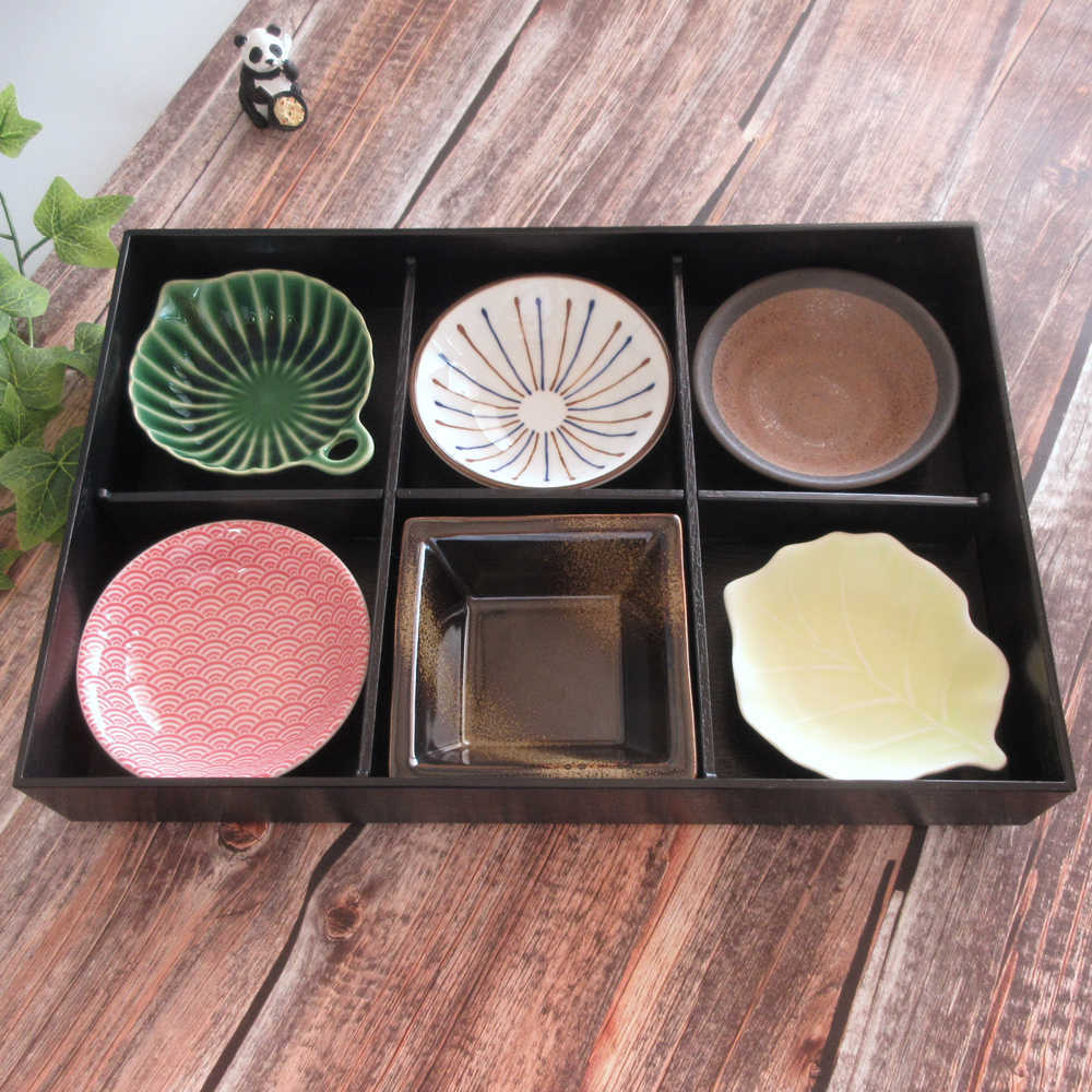 楽天市場】松花堂弁当箱 6マス仕切り 小鉢付き ABS樹脂黒塗り 高級感