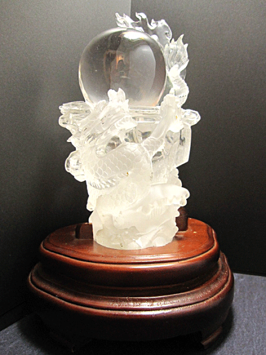 楽天市場】【天然石彫刻】龍の彫刻 水龍 天然水晶 風水 縁起物 健康運