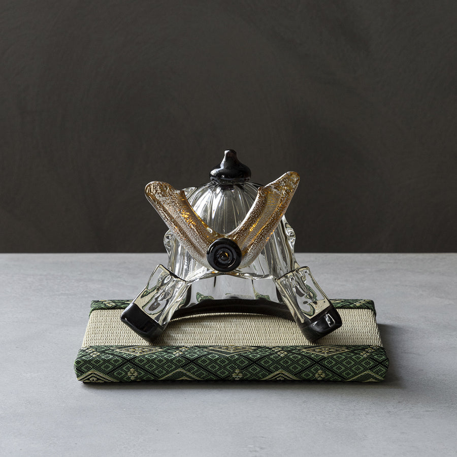 ガラス専門店｜ガラス工房マル｜Kabuto ガラスの兜（クリア｜縦筋模様