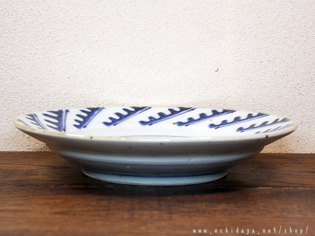 砥部焼 中田窯 5寸リム皿 波 | 内田屋通販
