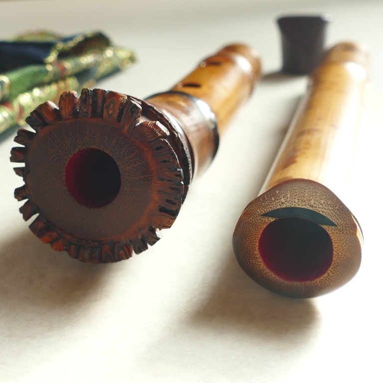 亀屋】-真山銘- 金三線三印1尺8寸都山流最高級尺八(金巻・418g