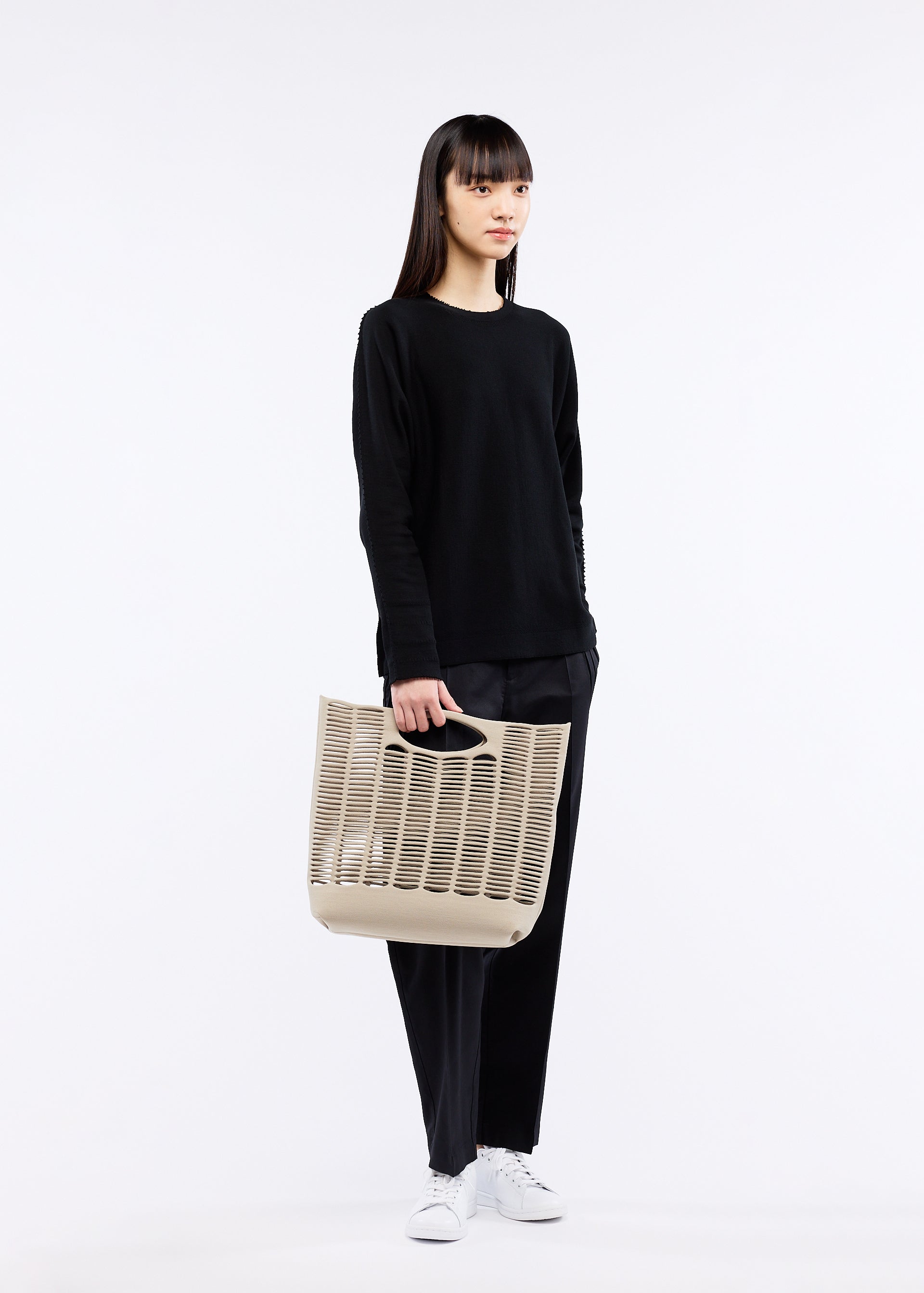 MOKKO – ISSEY MIYAKE ONLINE STORE