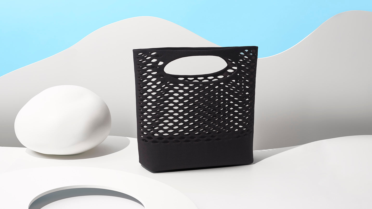 GOOD GOODS ISSEY MIYAKE ITEM SERIES MOKKO – ISSEY MIYAKE ONLINE STORE