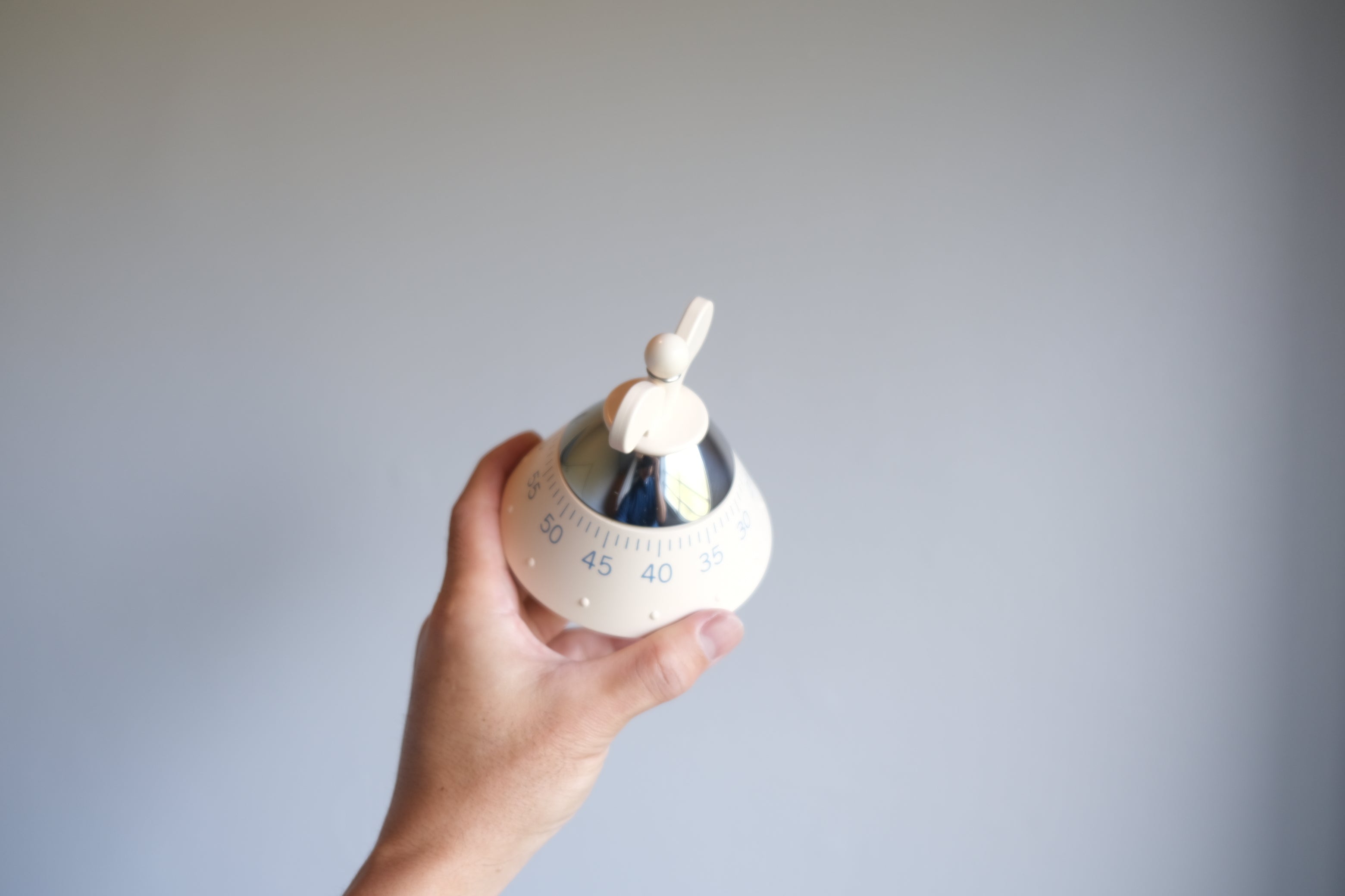 暮らしに響く小さなベル｜Michael Graves for Alessi