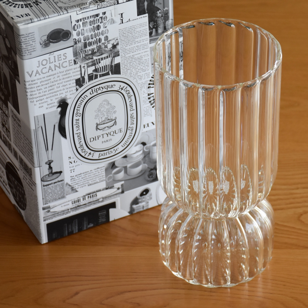 Diptyque 】実と美が魅力のガラスのキャンドルホルダー【コート
