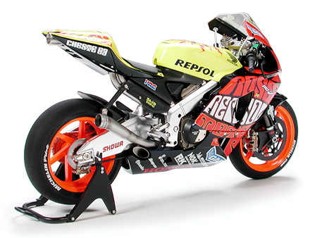 レプソル ホンダ RC211V`03バレンシア (プラモデル) - ホビーサーチ