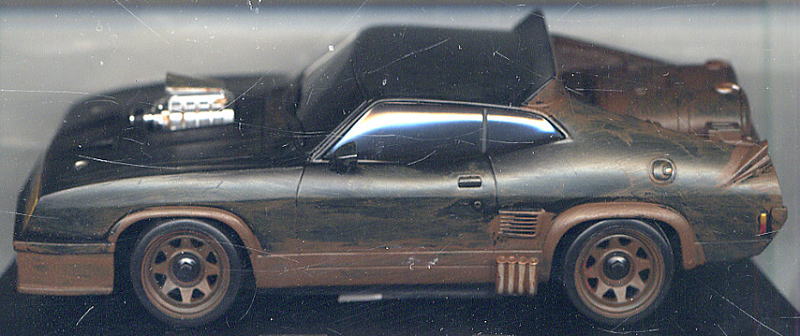 インターセプター (マッドマックス/The Road Warrior)汚し塗装ボディ