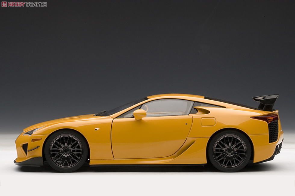 オートアート 1⁄18 LEXUS LFA ニュルブルクリンクパッケージ 最安値