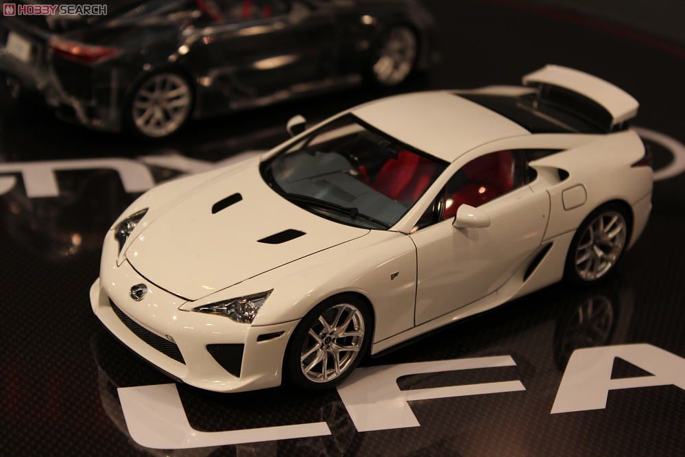 フルビュー レクサス LFA - ホビーサーチ カーモデル