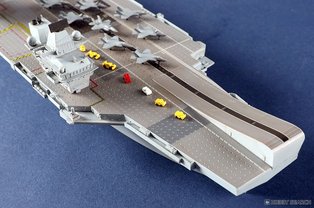 ☆特価品 イギリス海軍 航空母艦 HMS クイーン・エリザベス